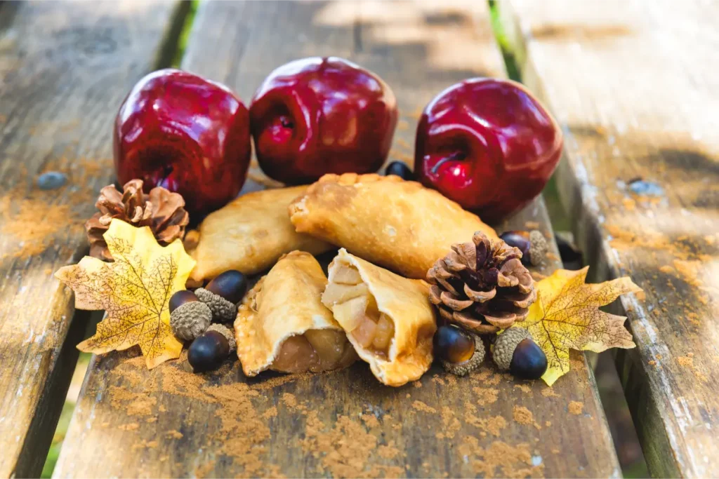 apple pie empanadas at Taco Bus